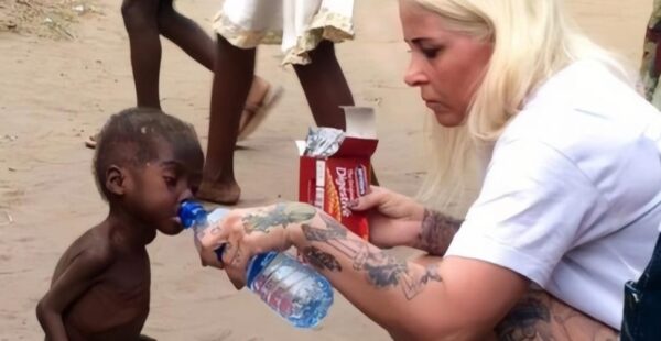 הצילה פעוט ניגרי מצמא ורעב ועתה הוא סיים אוניברסיטה