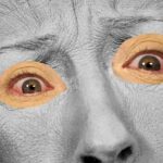 Cindy Sherman: פירוק ובנייה מחדש של הפנים בעידן הדיגיטלי