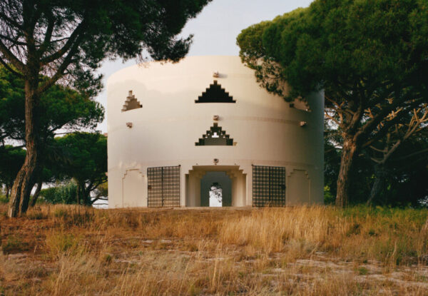 היצירה האדריכלית המהפנטת The Folly, נועדה אך ורק ליצור חוויה