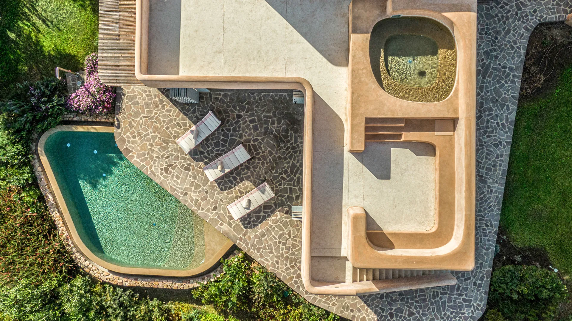 הוילות המפוסלות של האי סרדיניה