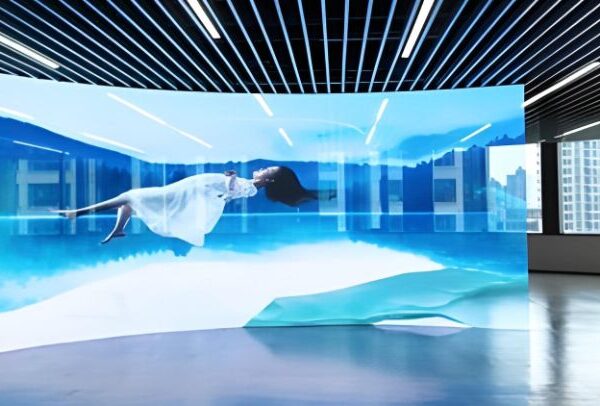 קירות הזכוכית שלכם יכולים לספר סיפור – Holowave הופכת אותם לחיים