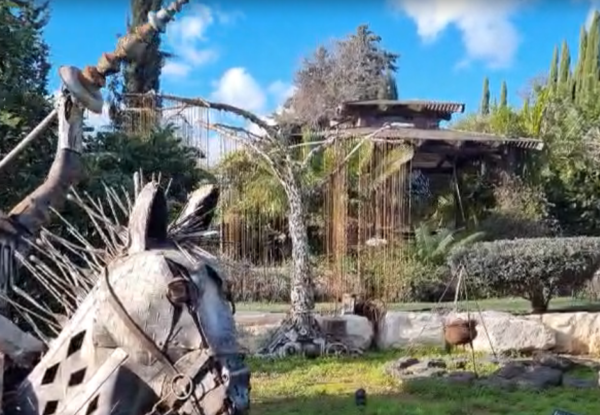 הבית בשרון שלא דומה לאף בית