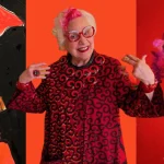 היא בת 85 והחיים בשבילה הם אמנות מלאת צבע