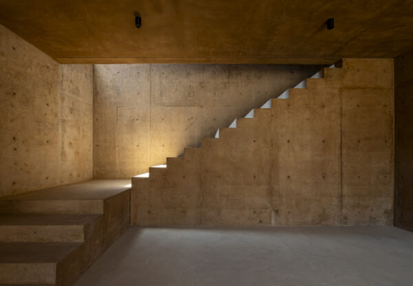 הבית במקסיקו נמצא מול נוף שניראה כמו ציור חי