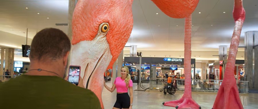 אמנות ציבורית במרכזים מסחריים: ערך עיצובי, מותגי וכלכלי