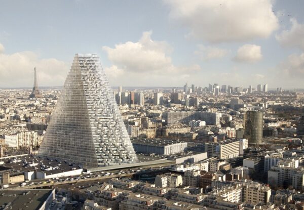 משולש בשמי פריז: מגדל ה-Triangle מתקרב לסיום ומצית מחדש את הוויכוח על קו הרקיע