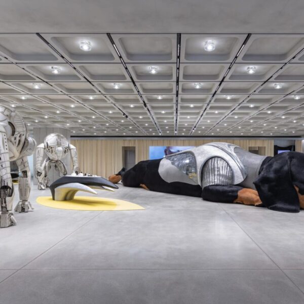 עתיד הקמעונאות כבר כאן: הקניון בסיאול מטשטש את הגבולות בין חנות, אמנות ואדריכלות