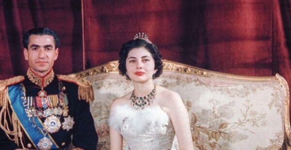 האגדה הנוצצת של מלכת איראן – והסוף הכואב