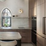 בין האבן הירושלמית למודרניזם נקי