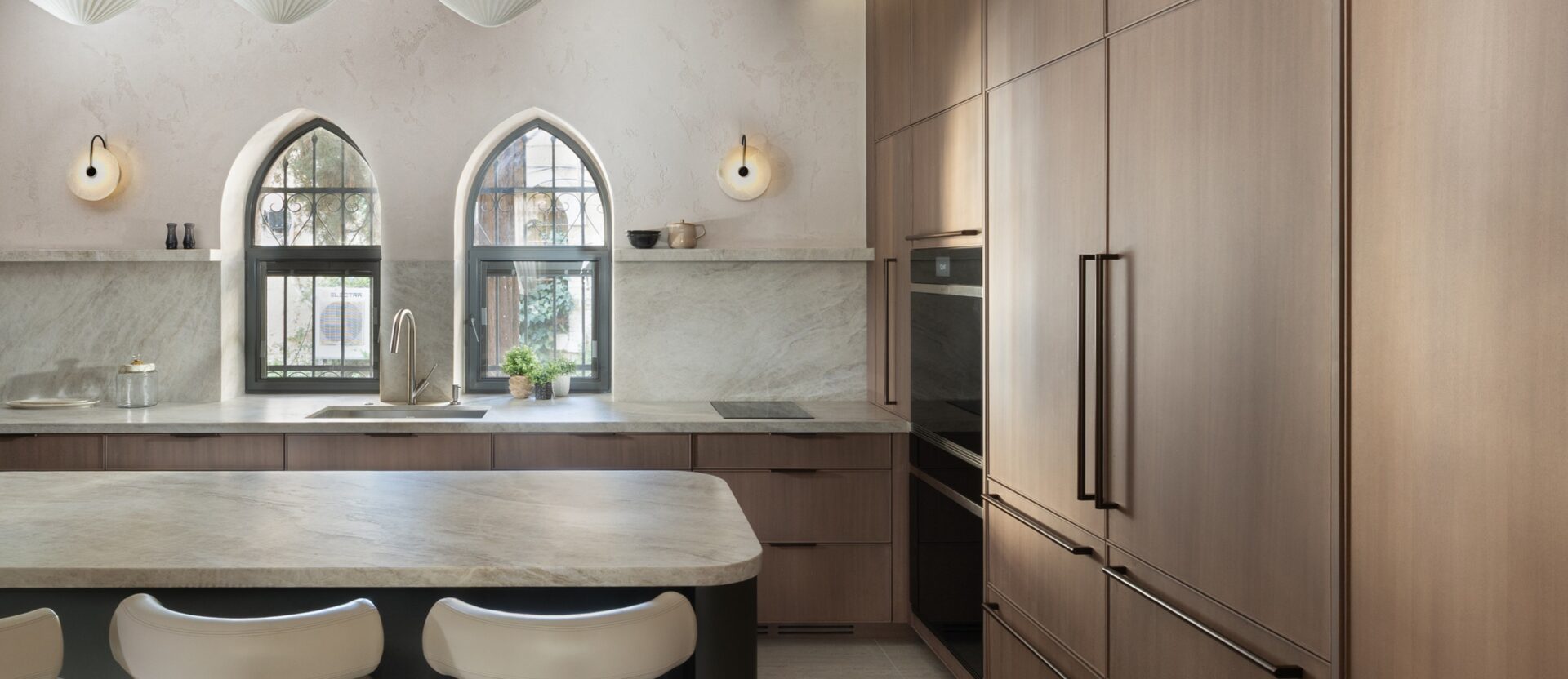 בין האבן הירושלמית למודרניזם נקי