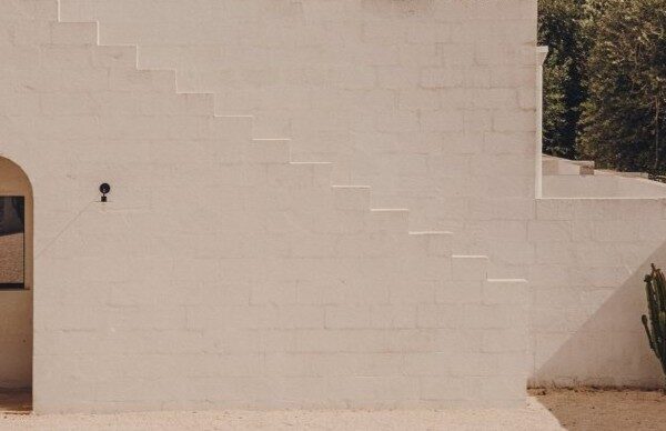 בית החווה העתיק זכה לתחייה אדריכלית ב-Puglia