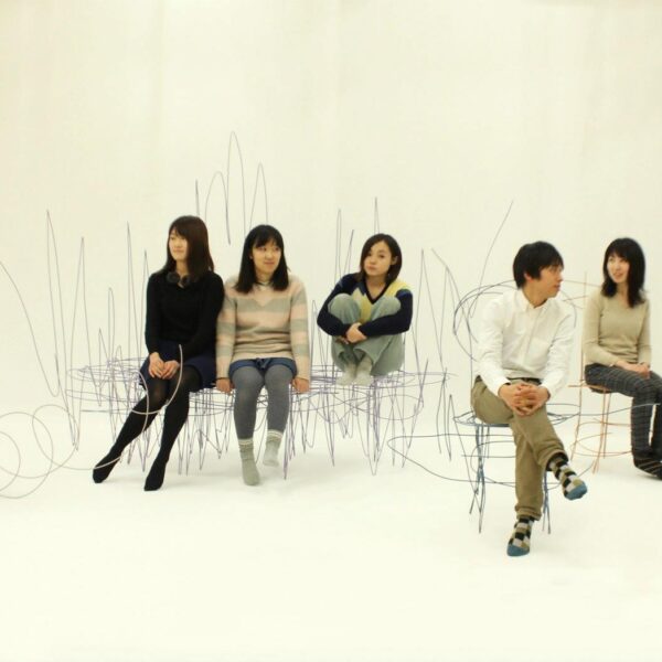 רהיטים שהעיצוב שלהם הוא קשקוש אחד גדול