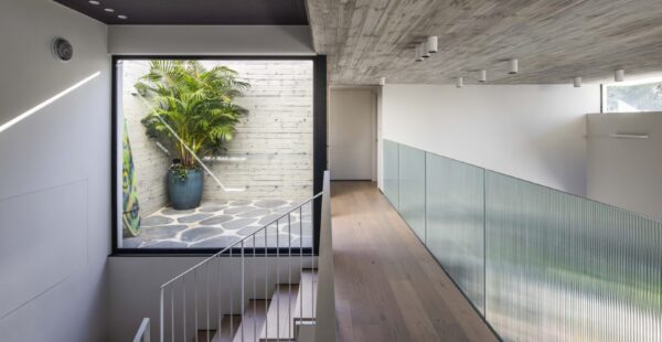 בית תל-אביבי שמגדיר מחדש את תחושת הביטחון