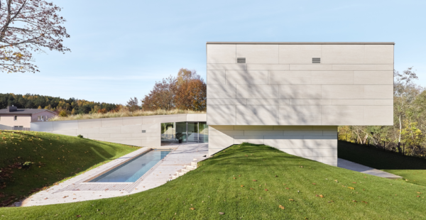 בית בו אדריכלות ונוף משתלבים לחוויה הרמונית אחת