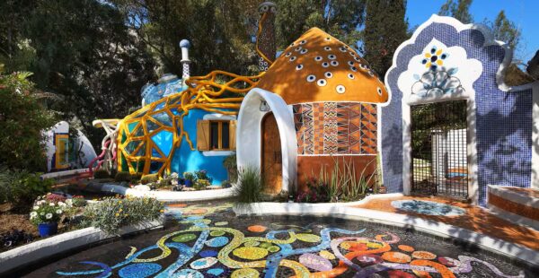 כפר אמנות צבעוני בקפריסין – חוויית אירוח אחרת ליד לימסול