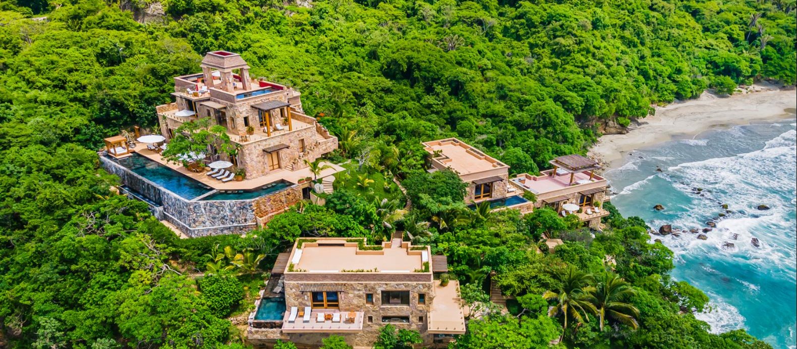 וילה דרמטית בהשראת מקדשי מאיה במקסיקו