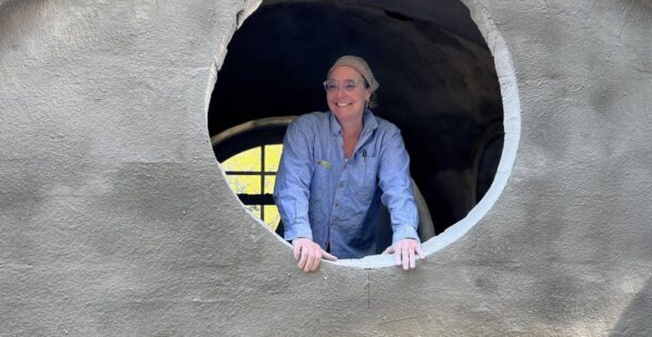 בלב יער הגשם: האישה שבנתה במו ידיה בית בועות