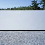 מקדש לבן בקיוטו: אדריכלות מינימליסטית כמרחב לזיכרון ונשיות