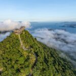 תצפית ממונולית על פסגת הר מהגבוהים בשנזן