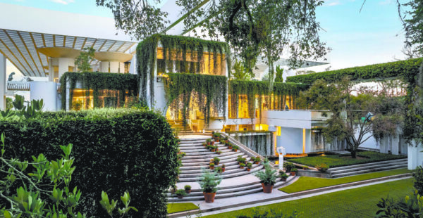 מבית שנוי במחלוקת לאייקון נדל״ן: אחוזת ג’ון פורטמן שנמכרה במיליונים