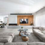 חלום עירוני עם תחושת קרקע: פנטהאוז ביבנה שמרגיש כמו בית פרטי