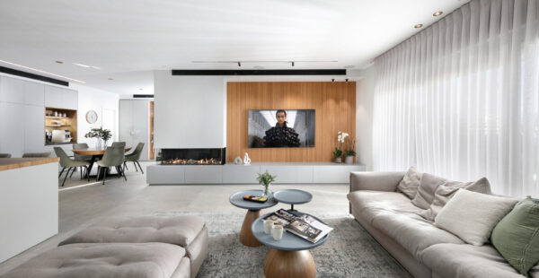 חלום עירוני עם תחושת קרקע: פנטהאוז ביבנה שמרגיש כמו בית פרטי