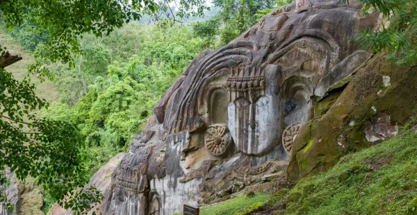 מקדש האבן האבוד Unakoti, Tripura של הודו