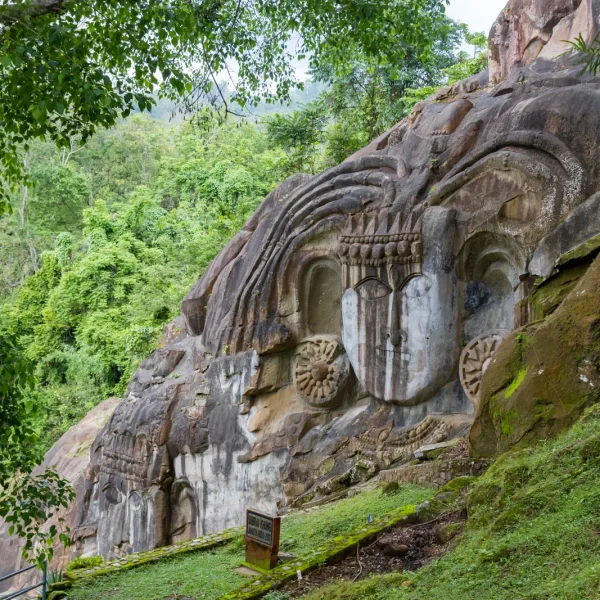 מקדש האבן האבוד Unakoti, Tripura של הודו