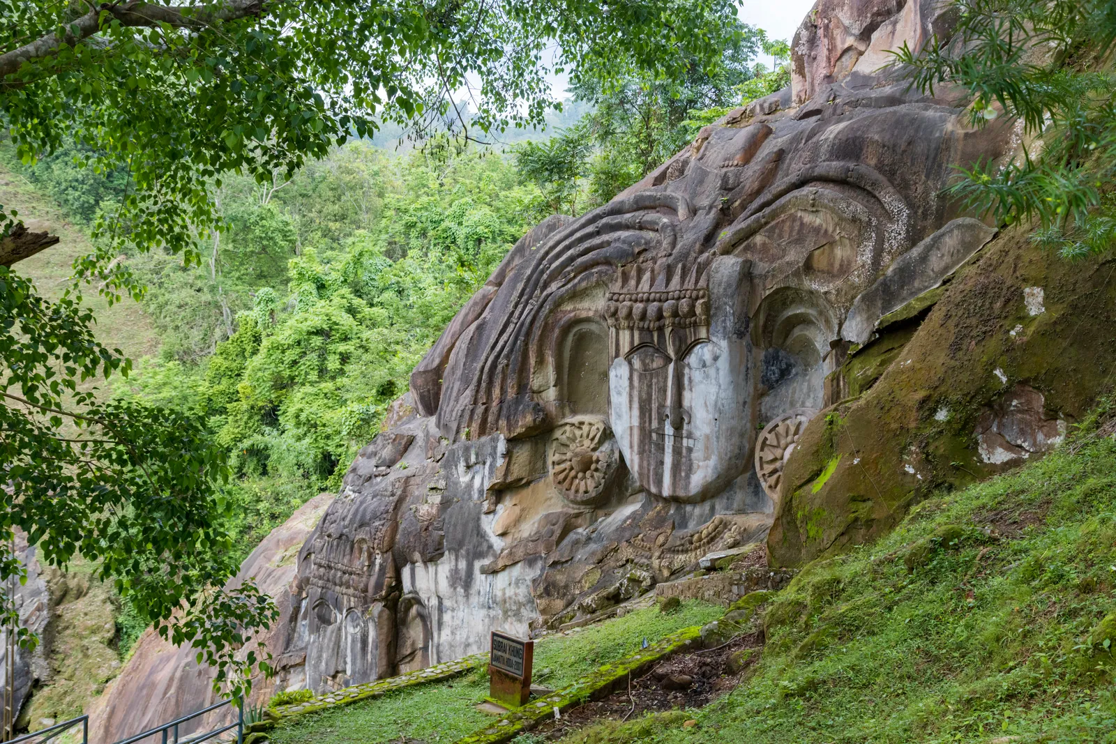 מקדש האבן האבוד Unakoti, Tripura של הודו