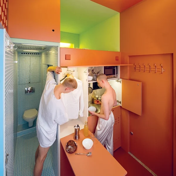 הדירה הכי קטנה בעולם – עם ספא בפנים
