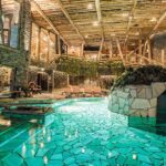 מלון בטבע פראי וספא שנחצב בין סלעים: Hotel & Spa Resort Järvisydän, פינלנד