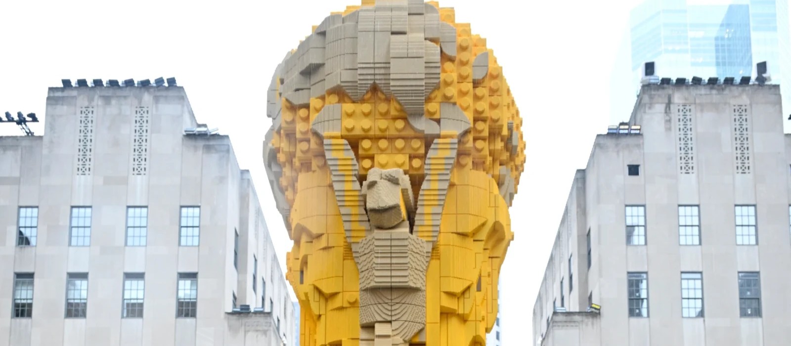 גביע העולם הגדול בעולם מלבני LEGO הוצב בניו יורק