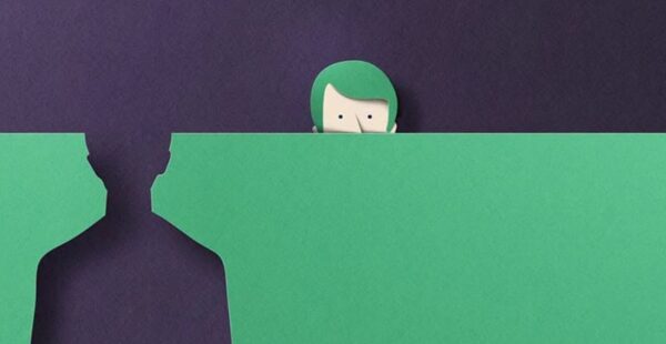 תיאטרון שלם מגזרי הנייר של Eiko Ojala