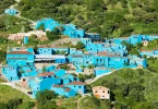הסיפור המפתיע של הכפר הכחול של הדרדסים