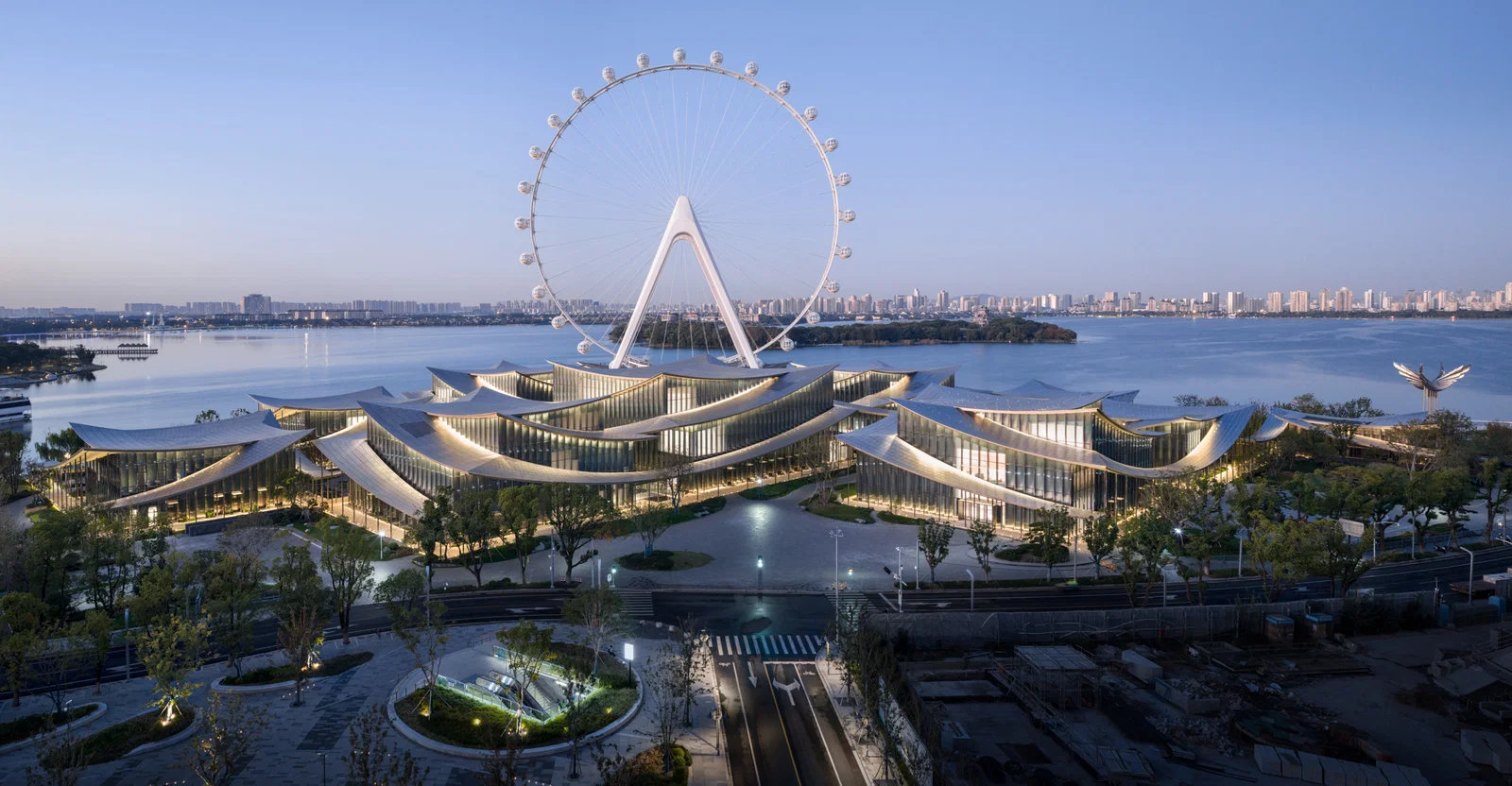 BIG חונכים את Suzhou Museum of Contemporary Art שנראה כמו גן סיני ענק
