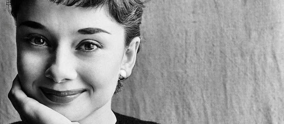 שישה עשורים של צילומי Irving Penn ברטרוספקטיבה בפאריז
